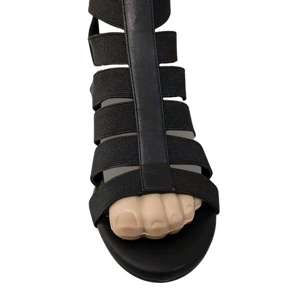 Coach & Four Women's Size 8 Strappy Ankle Sandals Small Heel - Picture 4 of 13